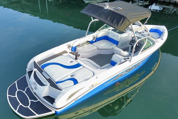 21ft Correct Craft Yacht For Sale