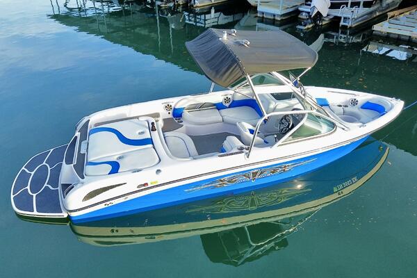 21ft Correct Craft Yacht For Sale