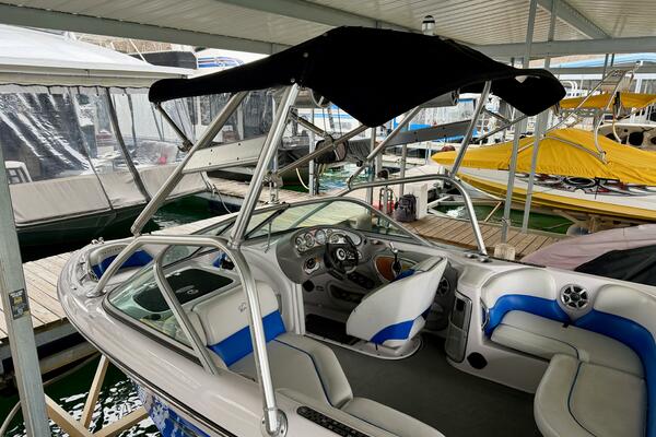 21ft Correct Craft Yacht For Sale