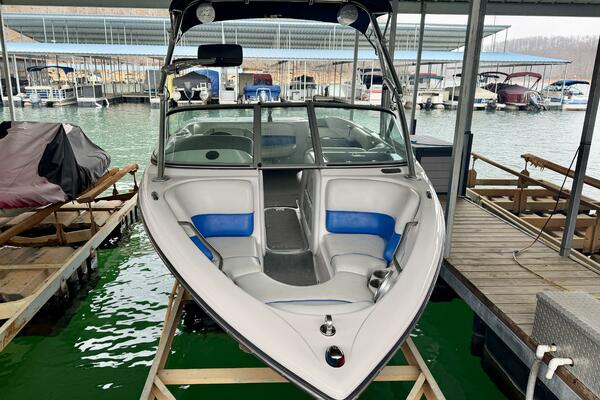 21ft Correct Craft Yacht For Sale