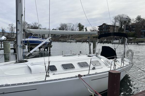 41ft Beneteau Yacht For Sale