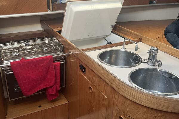 41ft Beneteau Yacht For Sale