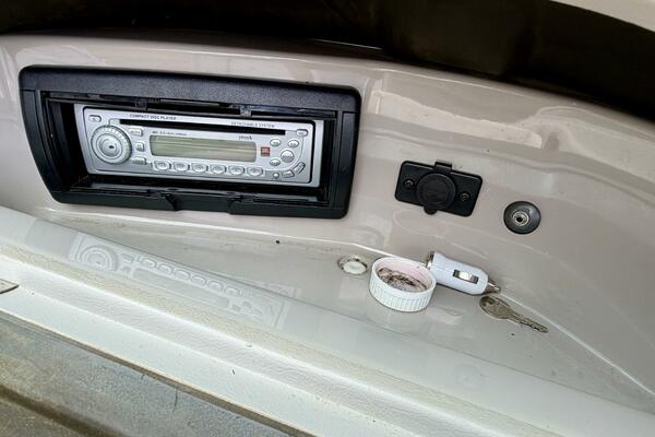 22ft Maxum Yacht For Sale