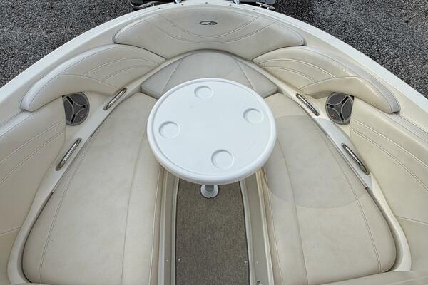 22ft Maxum Yacht For Sale