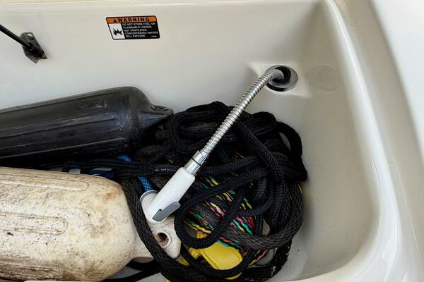 22ft Maxum Yacht For Sale