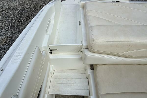 22ft Maxum Yacht For Sale