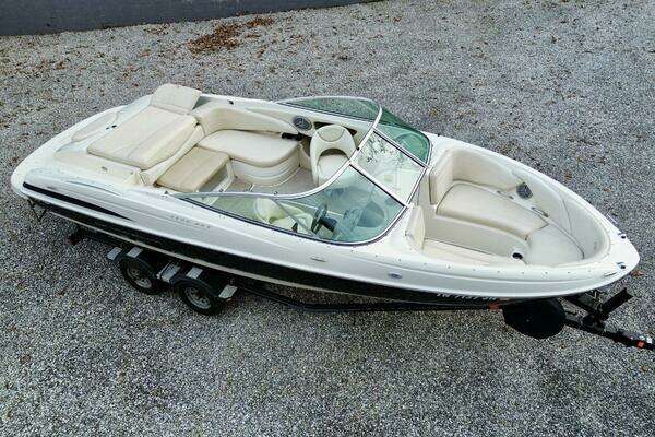 Photo of the 2007 Maxum 2200 SR3