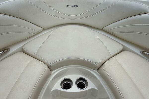 22ft Maxum Yacht For Sale