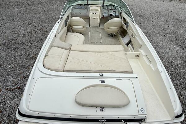 22ft Maxum Yacht For Sale