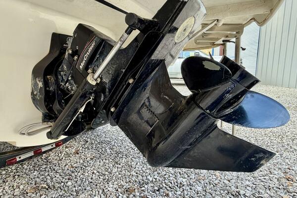 22ft Maxum Yacht For Sale