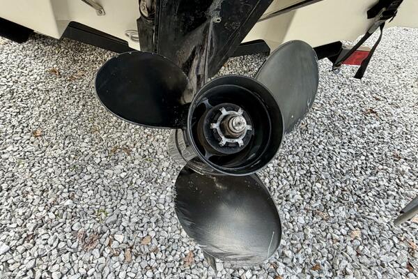 22ft Maxum Yacht For Sale