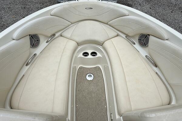 22ft Maxum Yacht For Sale