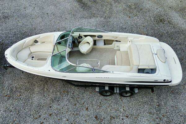 Photo of the 2007 Maxum 2200 SR3