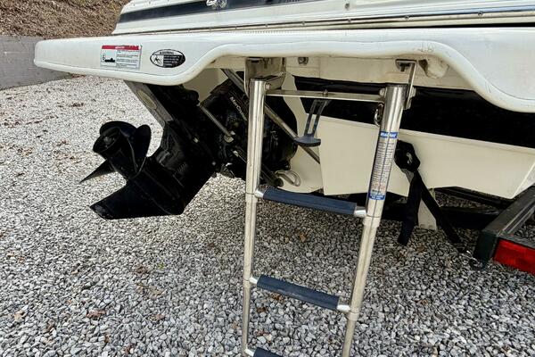 22ft Maxum Yacht For Sale