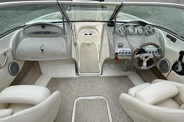 22ft Maxum Yacht For Sale