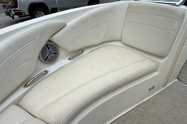 22ft Maxum Yacht For Sale