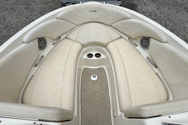 22ft Maxum Yacht For Sale