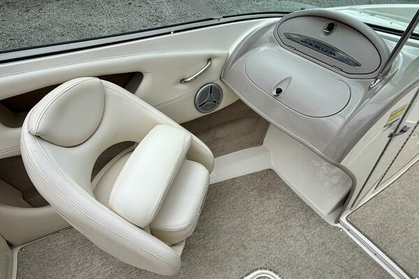 22ft Maxum Yacht For Sale