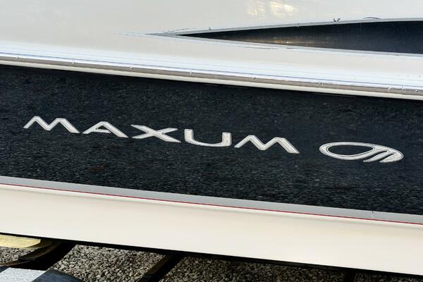 22ft Maxum Yacht For Sale