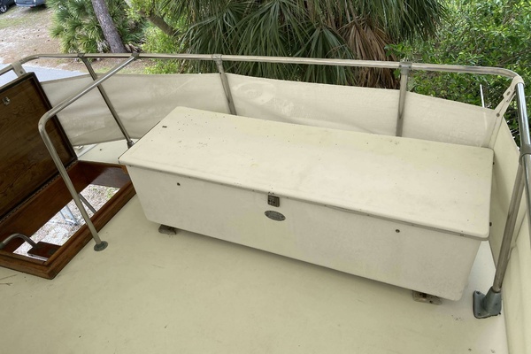 Moonriver 45ft Chris Craft Yacht For Sale