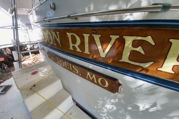 Moonriver 45ft Chris Craft Yacht For Sale