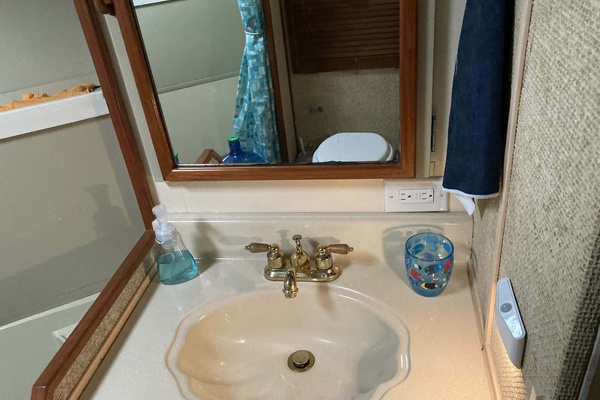 Moonriver 45ft Chris Craft Yacht For Sale