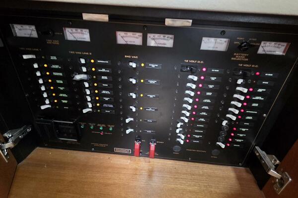 Always Friday 44ft Cruisers Yachts Yacht For Sale