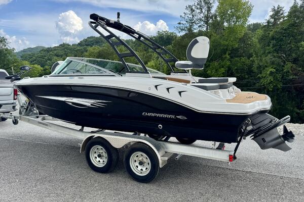 21ft Chaparral Yacht For Sale