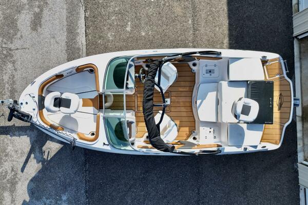 21ft Chaparral Yacht For Sale