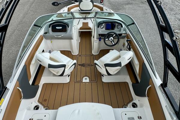 21ft Chaparral Yacht For Sale