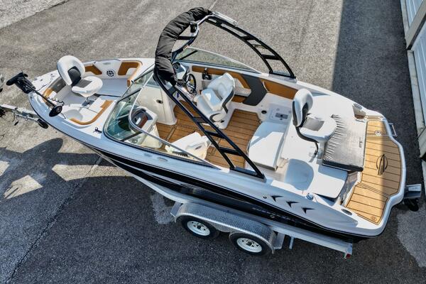 21ft Chaparral Yacht For Sale