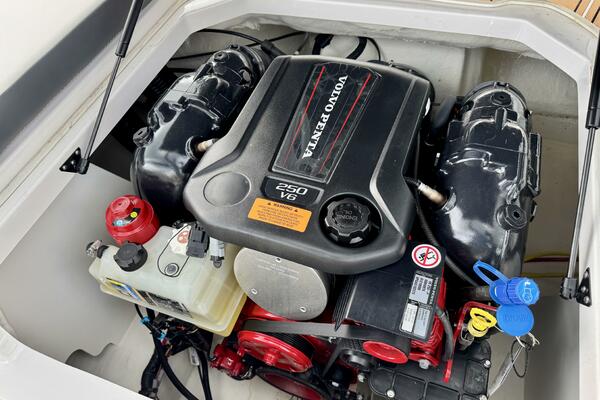 21ft Chaparral Yacht For Sale