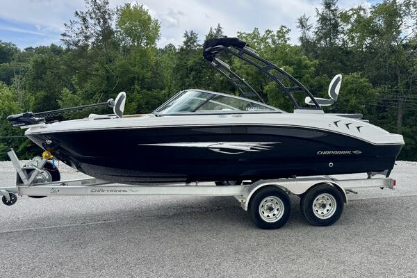 21ft Chaparral Yacht For Sale