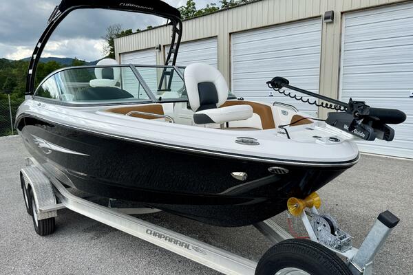 21ft Chaparral Yacht For Sale