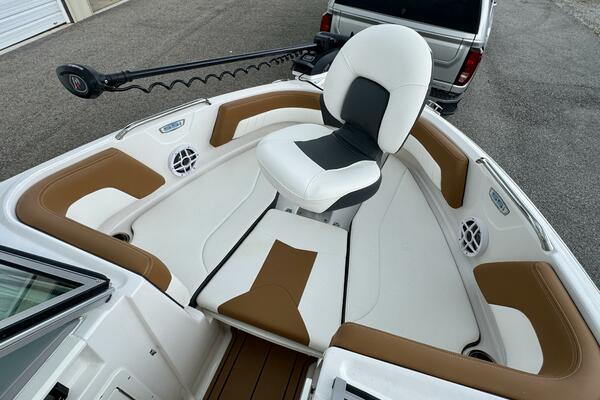 21ft Chaparral Yacht For Sale