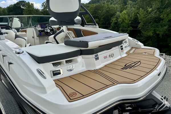 21ft Chaparral Yacht For Sale