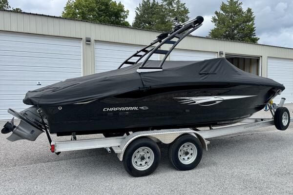 21ft Chaparral Yacht For Sale