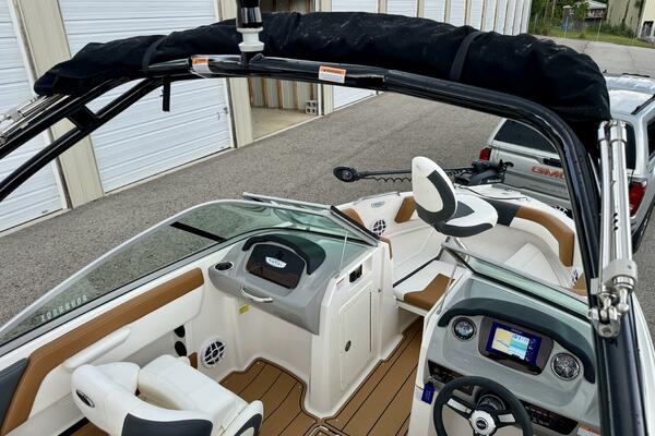 21ft Chaparral Yacht For Sale