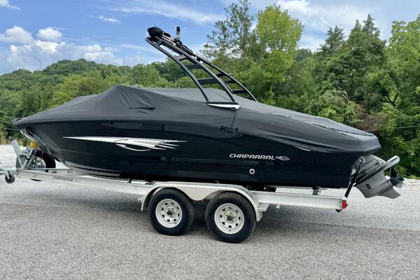 21ft Chaparral Yacht For Sale