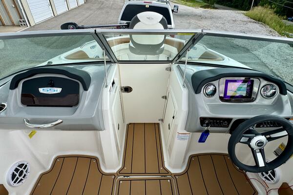 21ft Chaparral Yacht For Sale