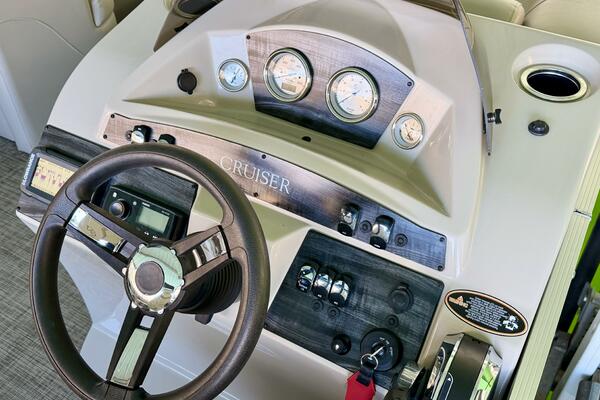 23ft Harris Yacht For Sale