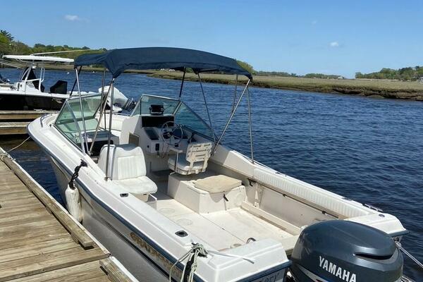 22ft Grady White Yacht For Sale