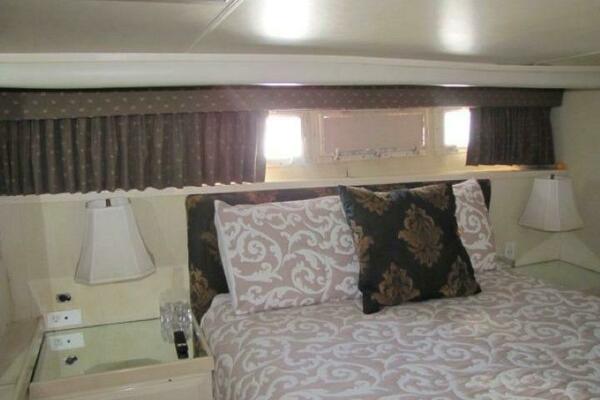 Life After land 55ft Chris Craft Yacht For Sale