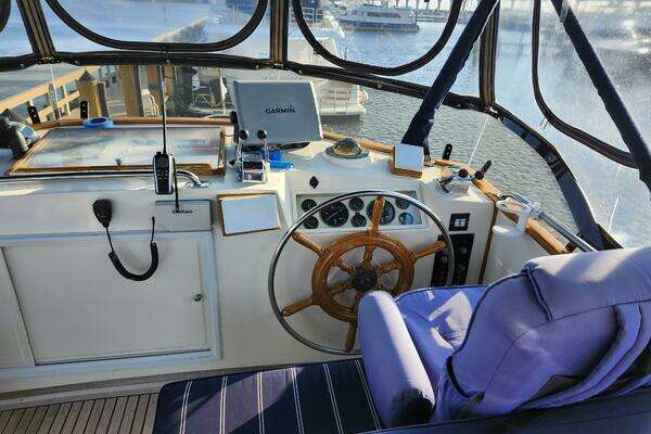 Grand Banks 42 Classic Yacht For Sale