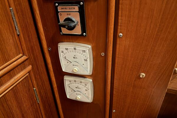 COCONUT 42ft Grand Banks Yacht For Sale