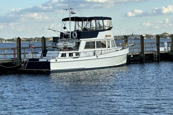 COCONUT 42ft Grand Banks Yacht For Sale