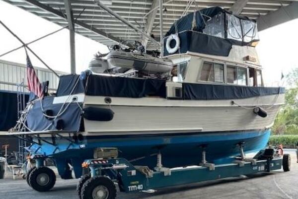 COCONUT 42ft Grand Banks Yacht For Sale