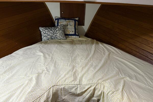 COCONUT 42ft Grand Banks Yacht For Sale