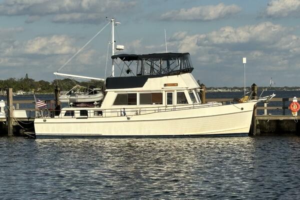 COCONUT 42ft Grand Banks Yacht For Sale