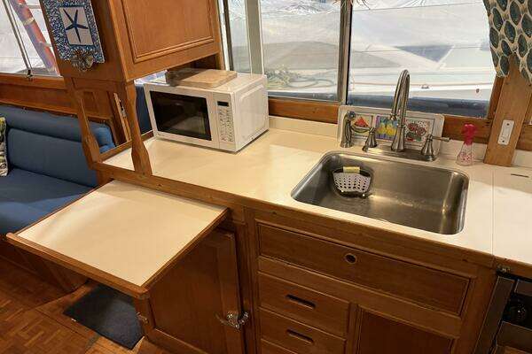 Grand Banks 42 Classic Yacht For Sale